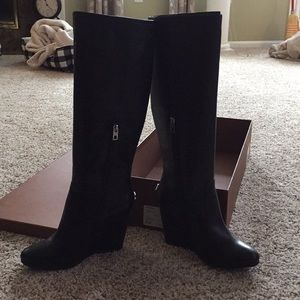 NEW black coach della wedge boots